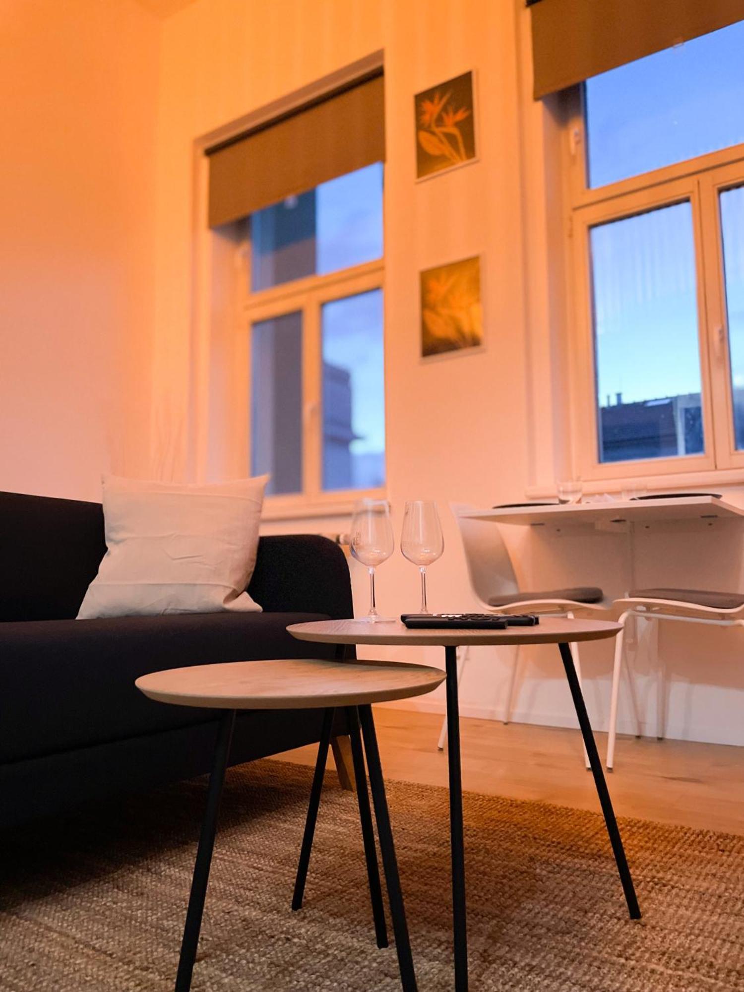 Loft Maniny By Urban Apartments Prag Exterior foto